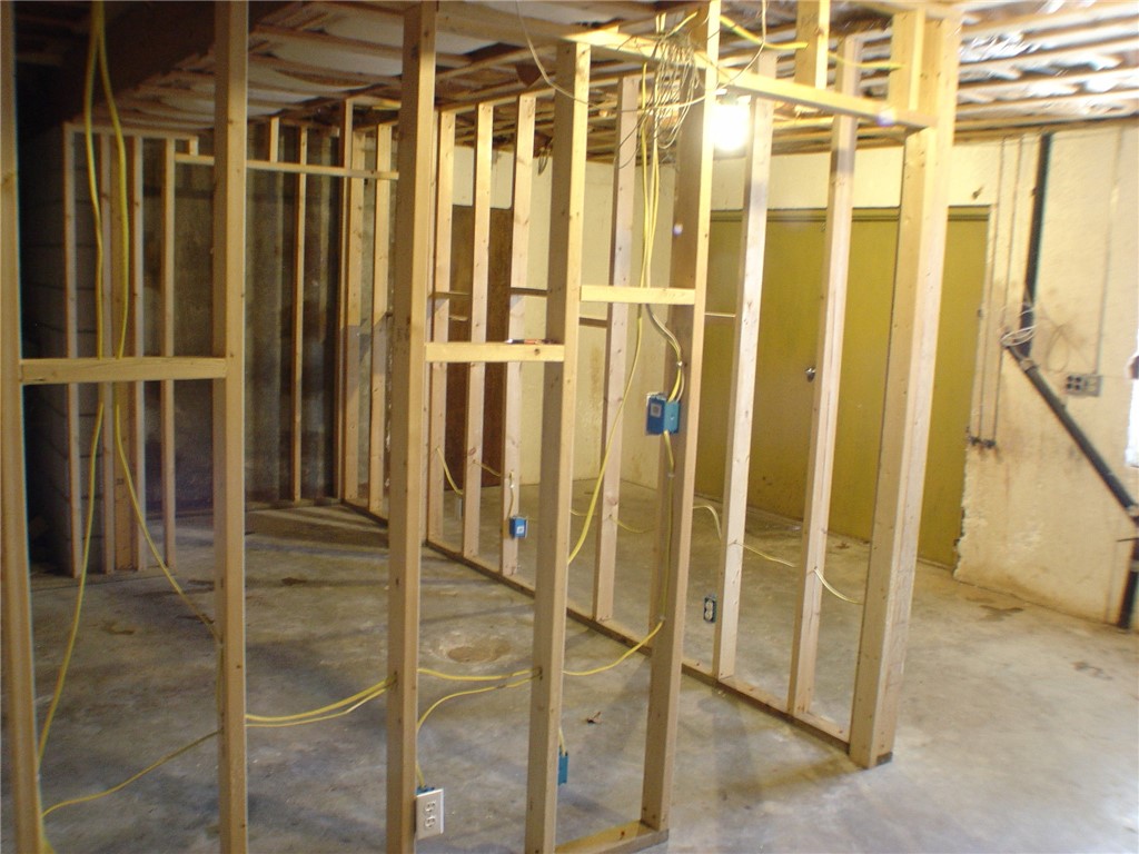 Lakeview Sub Bvv - Residential Lease