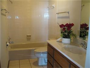 Brompton Courts Bvv - Residential Lease