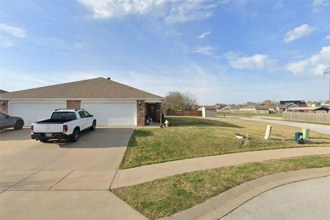 Holland Crossing Duplexes - Residential Lease
