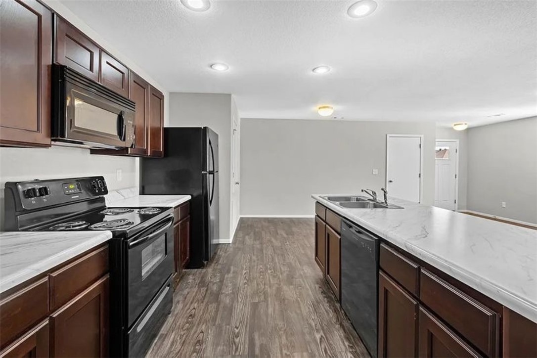 Holland Crossing Duplexes - Residential Lease