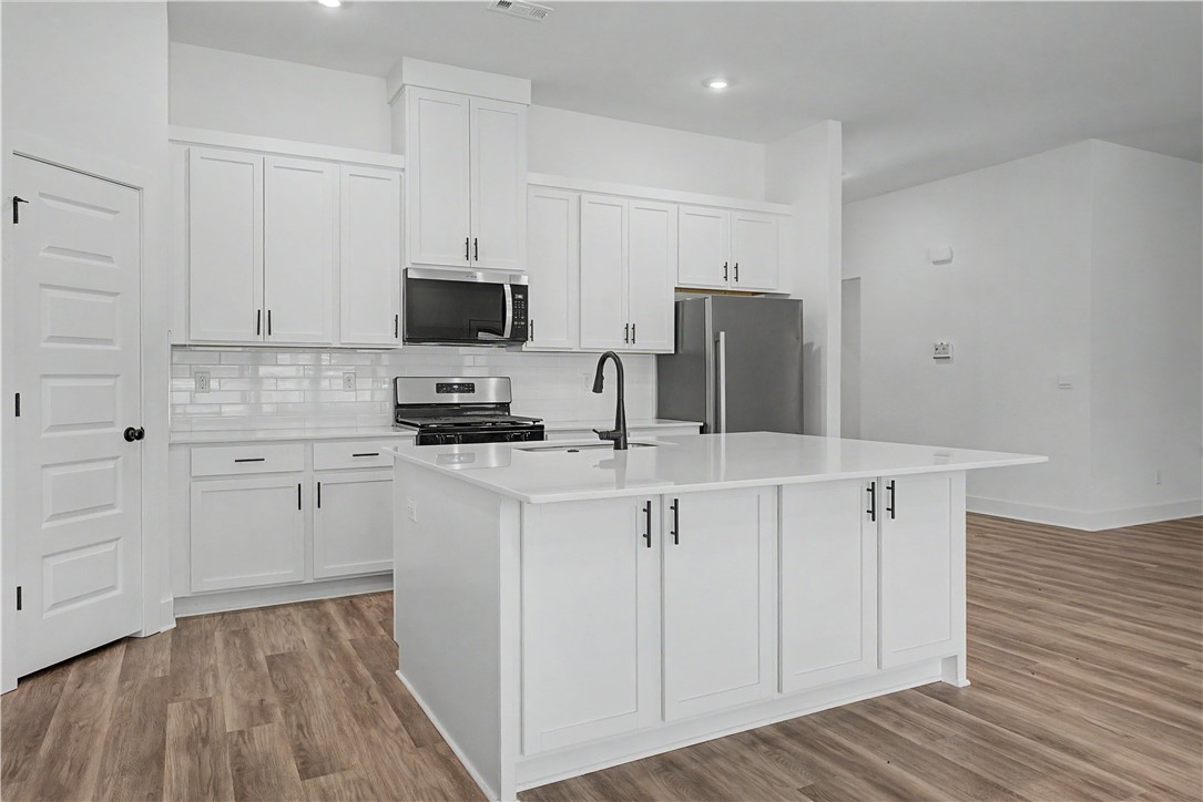 Hillcrest Sub Ph I Siloam Spgs - Residential