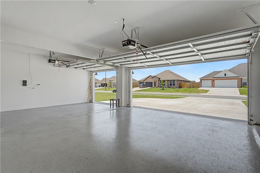 Hillcrest Sub Ph I Siloam Spgs - Residential
