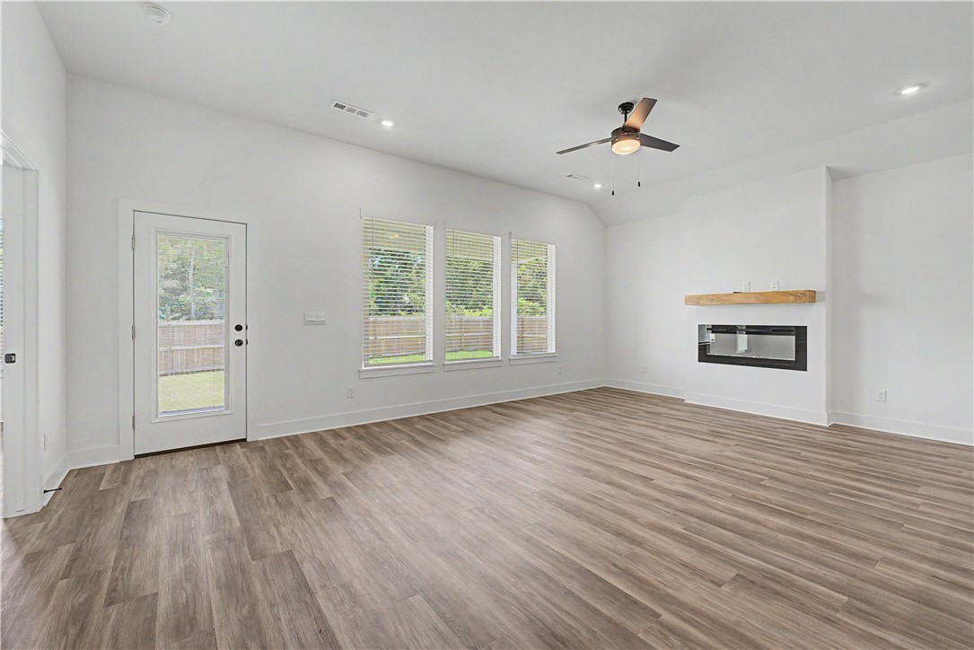 Hillcrest Sub Ph I Siloam Spgs - Residential