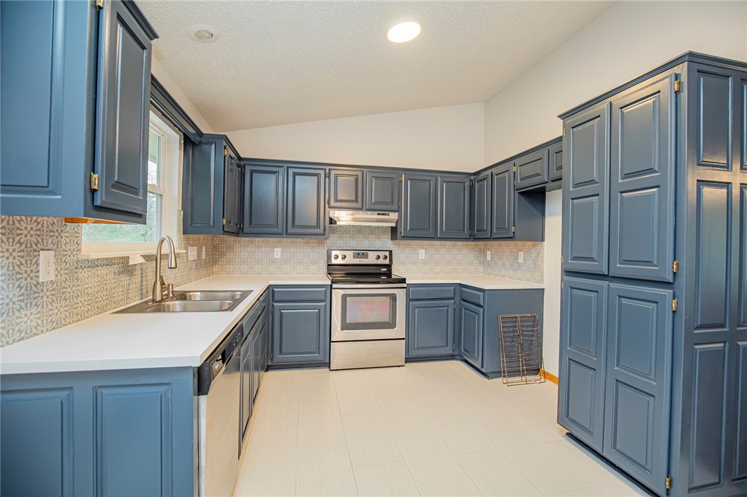 Norwood Sub Bvv - Residential Lease