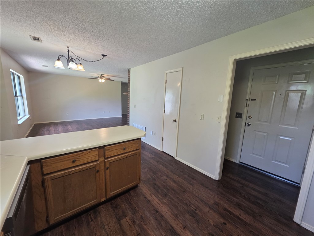 Pine Meadow Add Ph III Rogers - Residential Lease