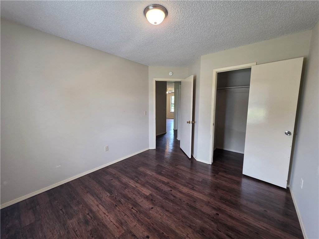 Pine Meadow Add Ph III Rogers - Residential Lease