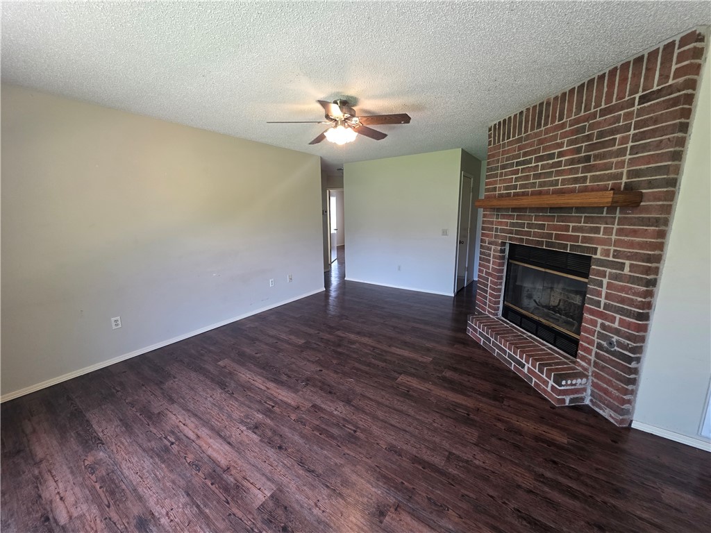 Pine Meadow Add Ph III Rogers - Residential Lease