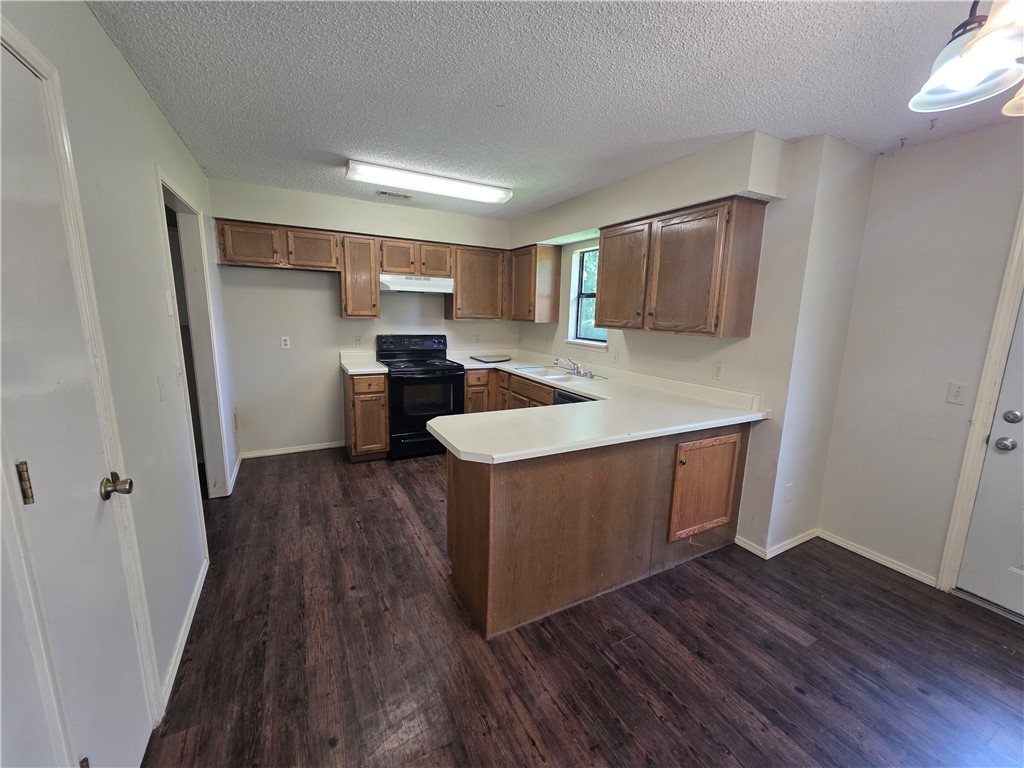 Pine Meadow Add Ph III Rogers - Residential Lease
