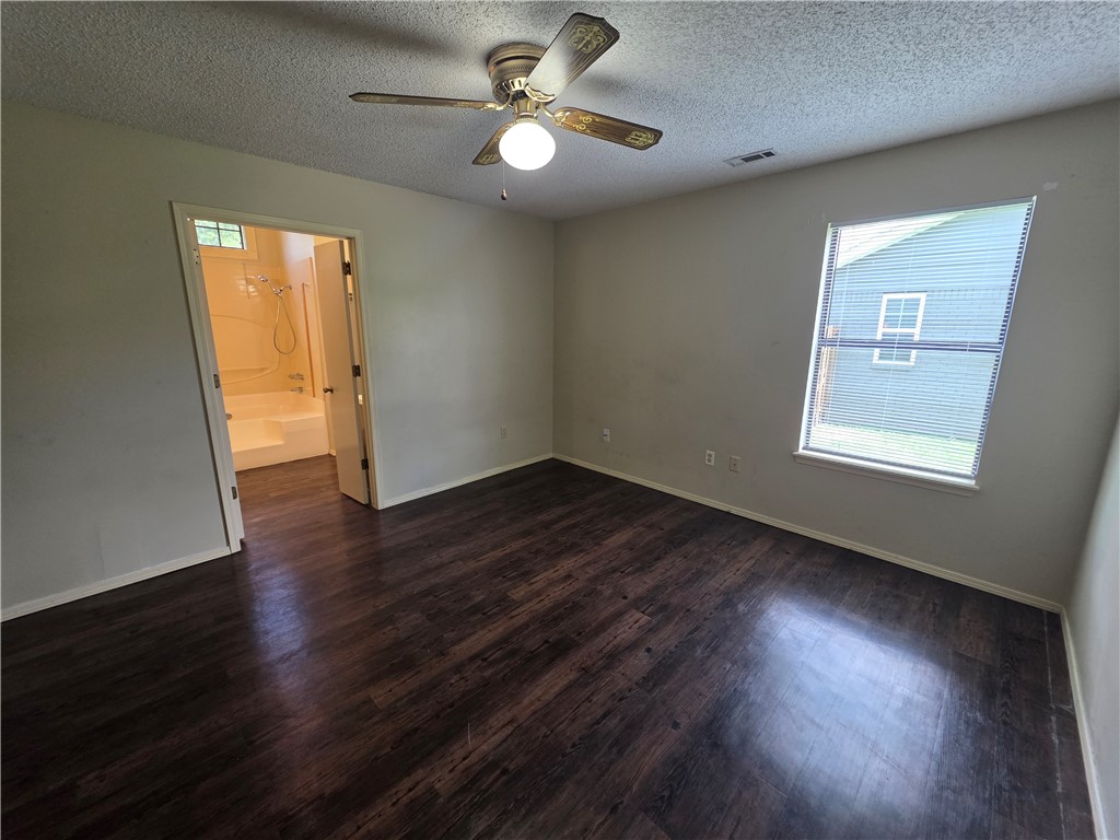 Pine Meadow Add Ph III Rogers - Residential Lease