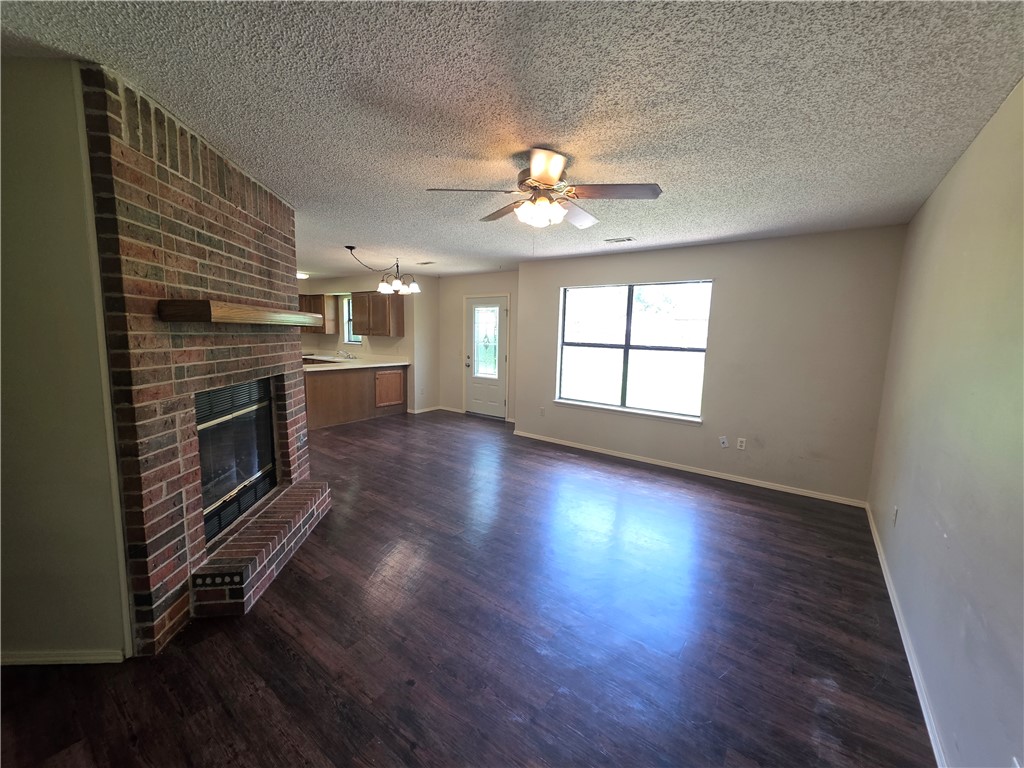 Pine Meadow Add Ph III Rogers - Residential Lease