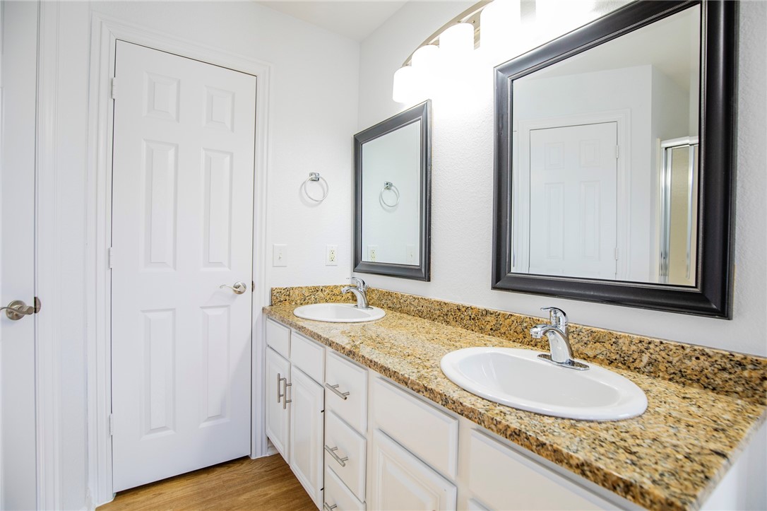 Centerpoint - Residential Lease