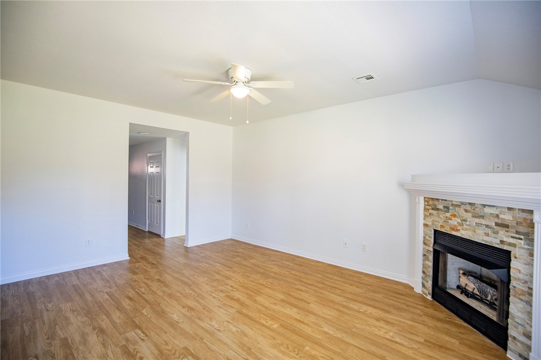 Centerpoint - Residential Lease