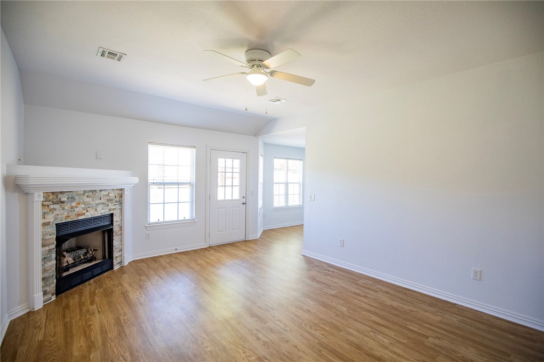 Centerpoint - Residential Lease