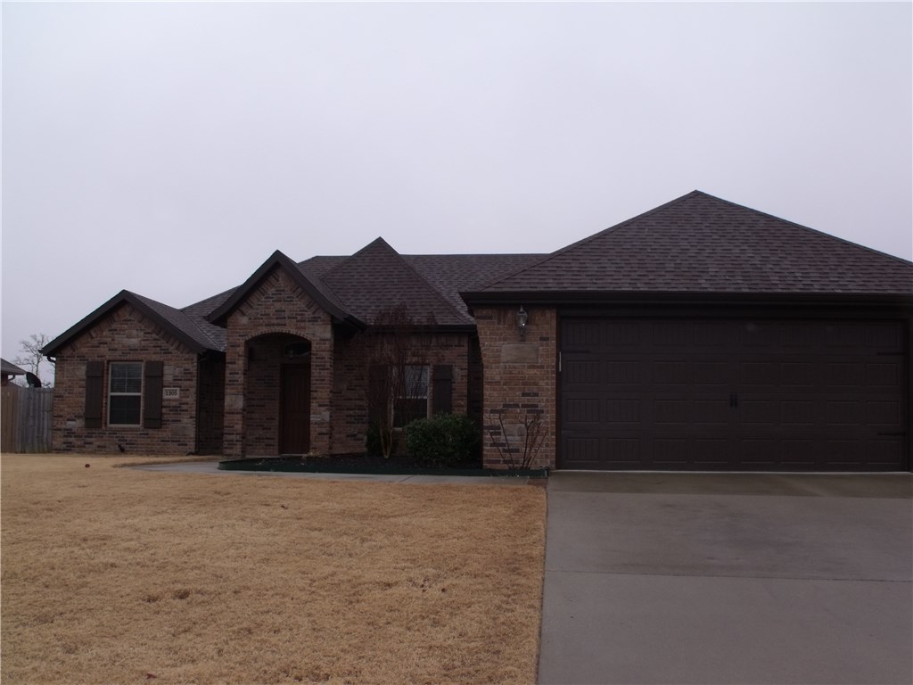 Edens Brooke Sub Ph II Bentonville - Residential Lease