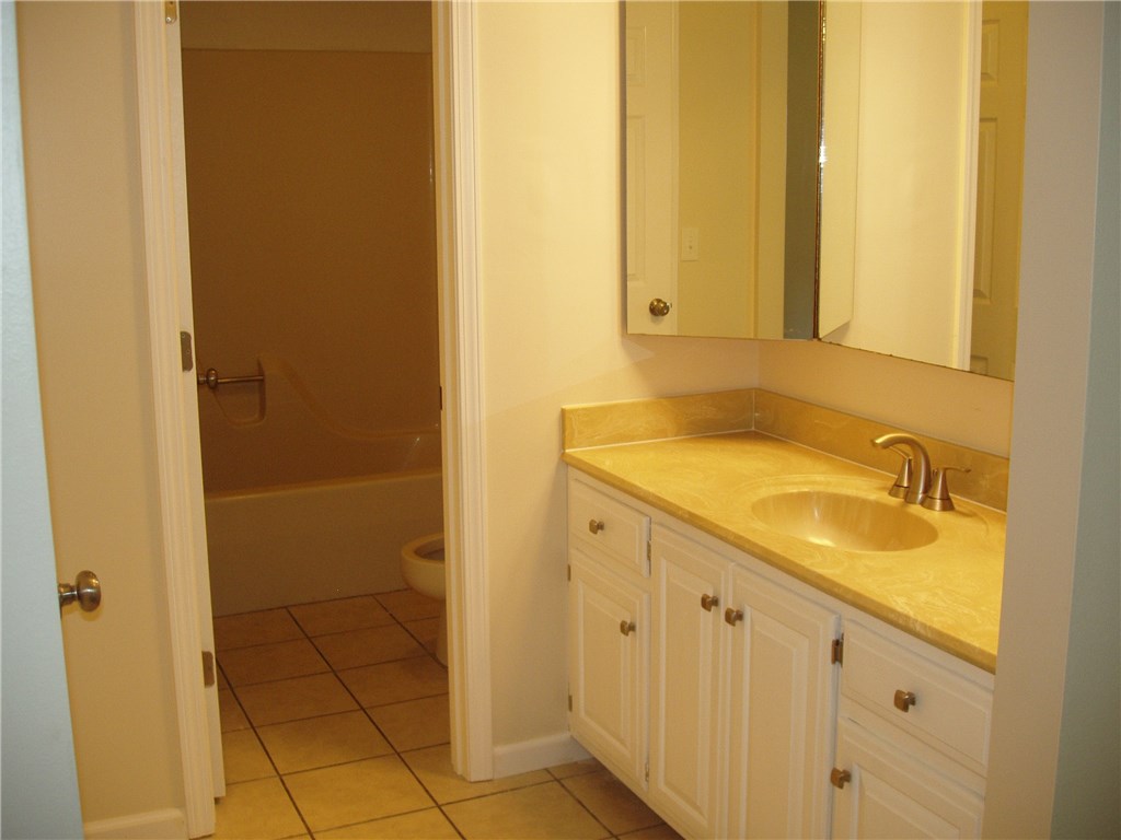 North Briar Sub - Residential Lease