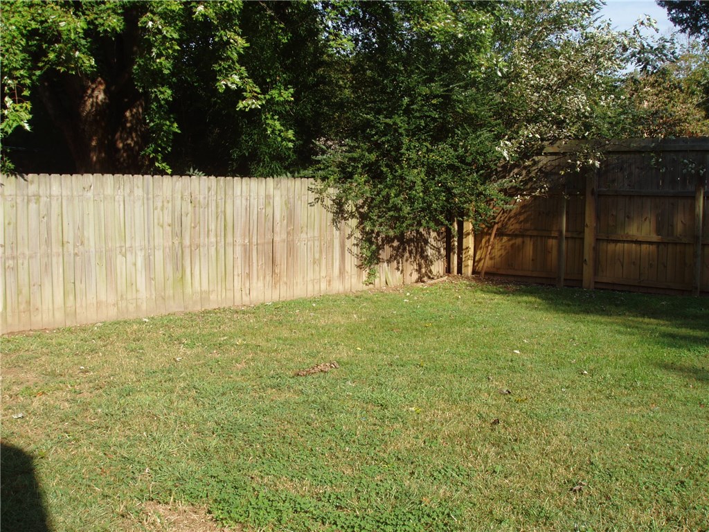North Briar Sub - Residential Lease