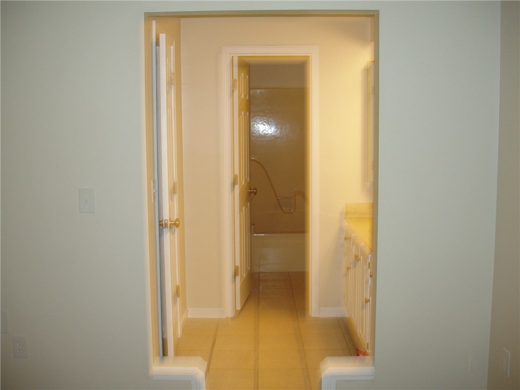 North Briar Sub - Residential Lease