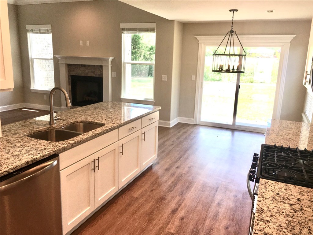 Hamptons - Residential Lease
