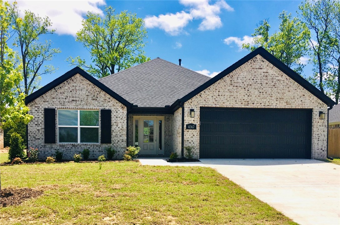 Live in The Hamptons S/D in east Fayetteville!  Beautiful open greenspace in the backyard and close to Stonebridge Meadows Golf Course.  Enjoy granite counters, LVP flooring, gas fireplace, cathedral ceiling, gas range, and walk-in closets.  This property is agent owned.