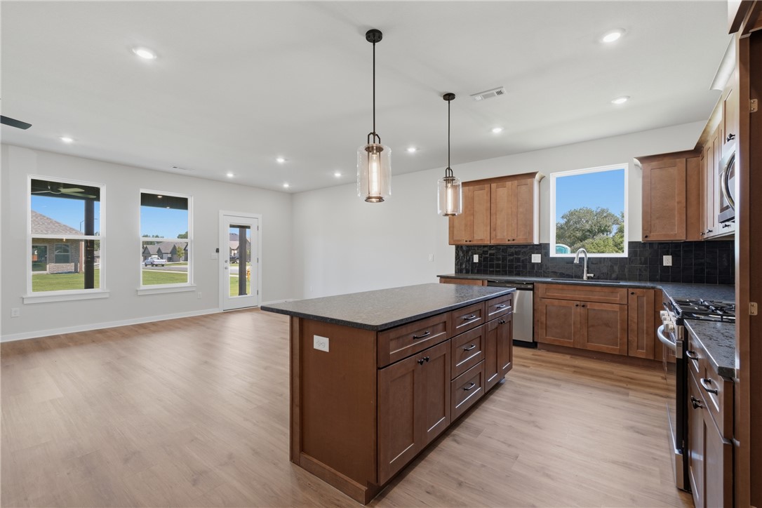 HERITAGE RANCH PH 5-SILOAM SPRINGS - Residential
