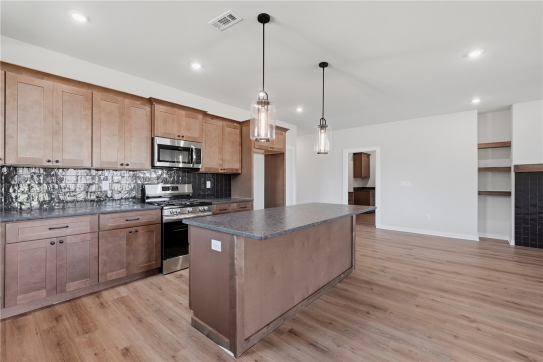 HERITAGE RANCH PH 5-SILOAM SPRINGS - Residential
