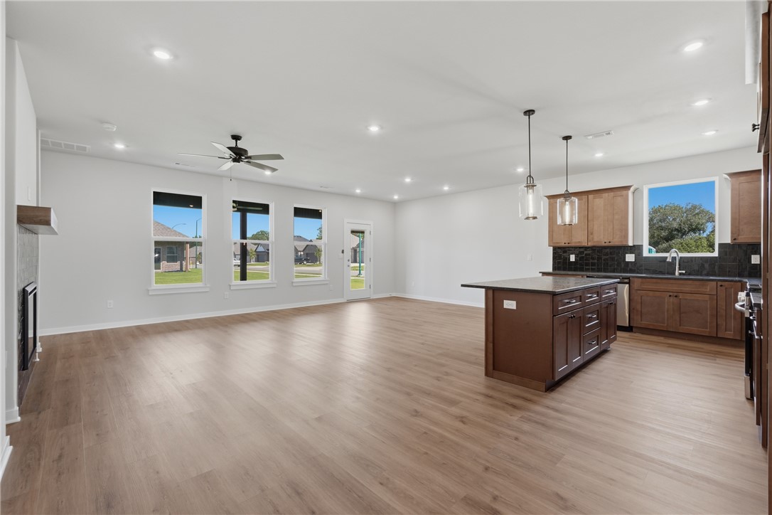 HERITAGE RANCH PH 5-SILOAM SPRINGS - Residential