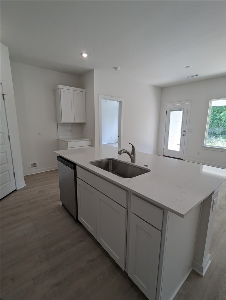AIDEN'S PLACE - Residential Lease