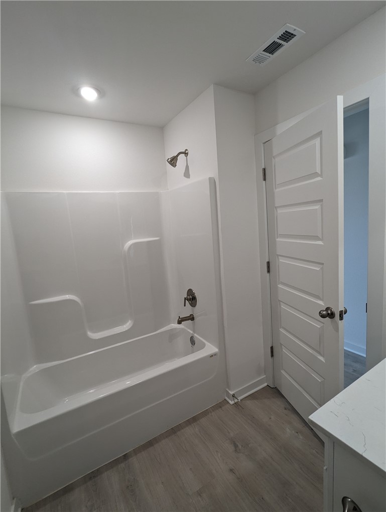 AIDEN'S PLACE - Residential Lease