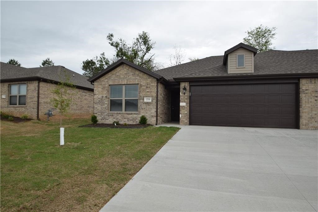Newer duplex in great location! close to the Wal-Mart Neighborhood Market on Hwy 102 and Green House Rd. in Bentonville. 3 bedroom split plan, 2 baths, open living space, wood look tile in main living space and carpet in the bedrooms. Kitchen has gas range, granite countertops and pantry. Refrigerator and washer & dryer provided. Lawn care included.  No Smoking, owner must approve pets additional $500.00 refundable deposit would apply if approved.