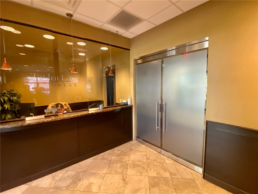 Cmn Bus Park - Commercial Lease