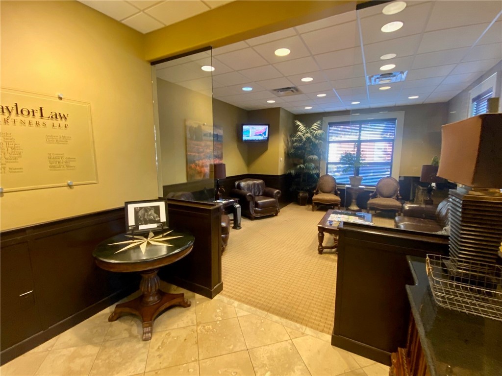 Cmn Bus Park - Commercial Lease