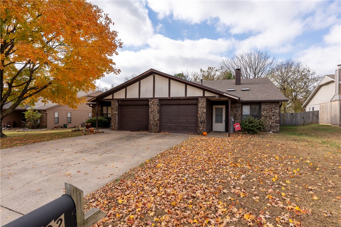 Sundance Acres Ph 4 Rogers - Residential