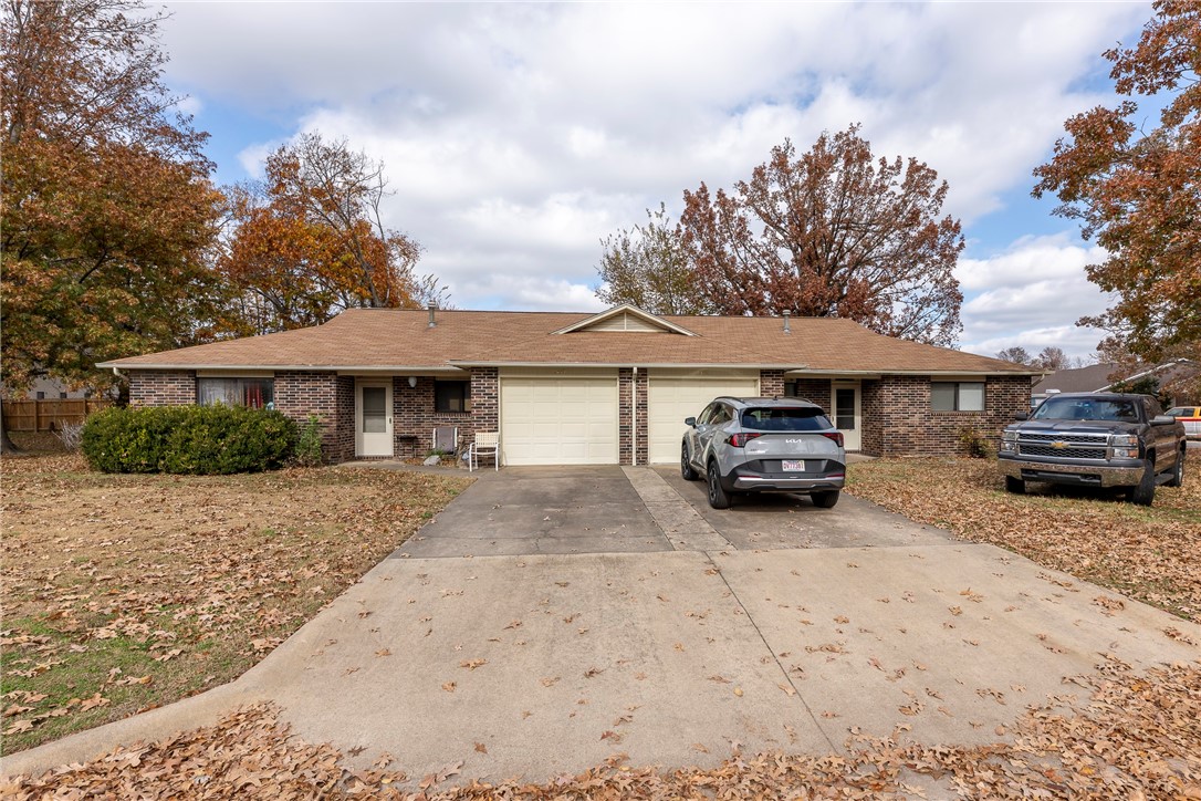 Sundance Acres Ph 4 Rogers - Residential