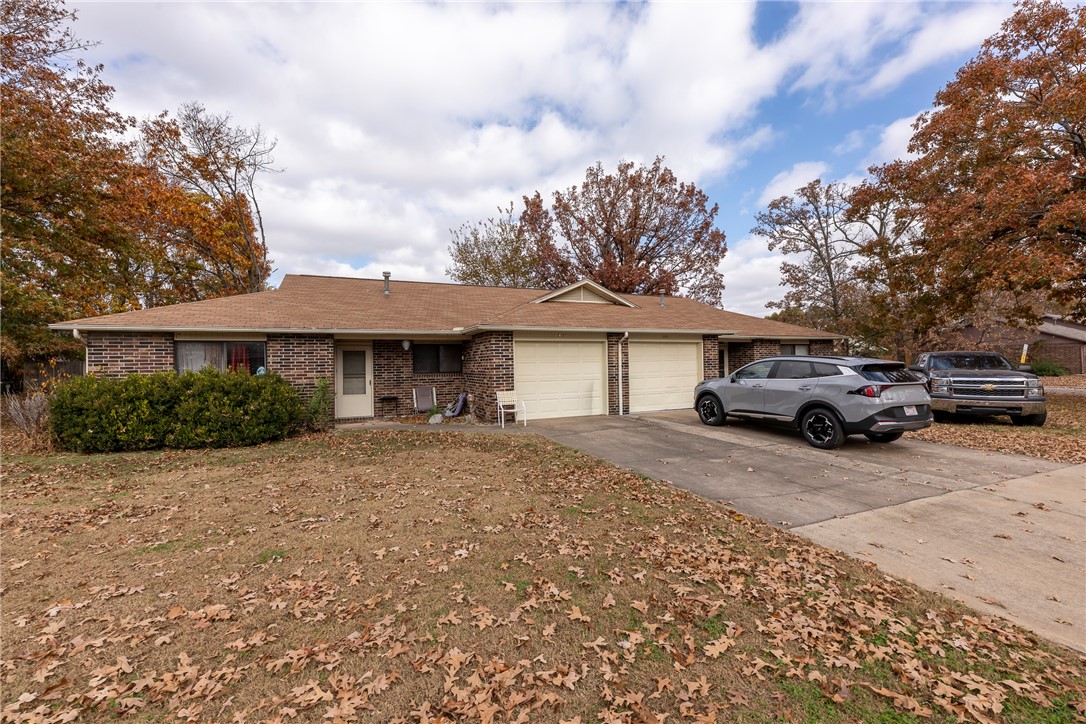 Sundance Acres Ph 4 Rogers - Residential
