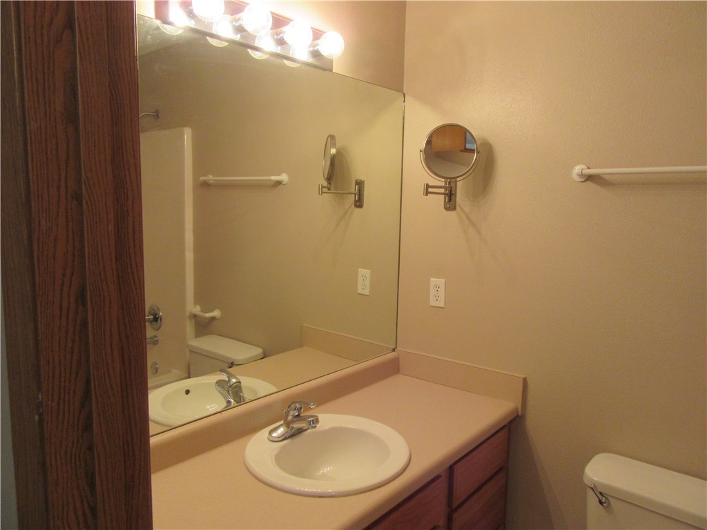 T F James Add Gentry - Residential Lease