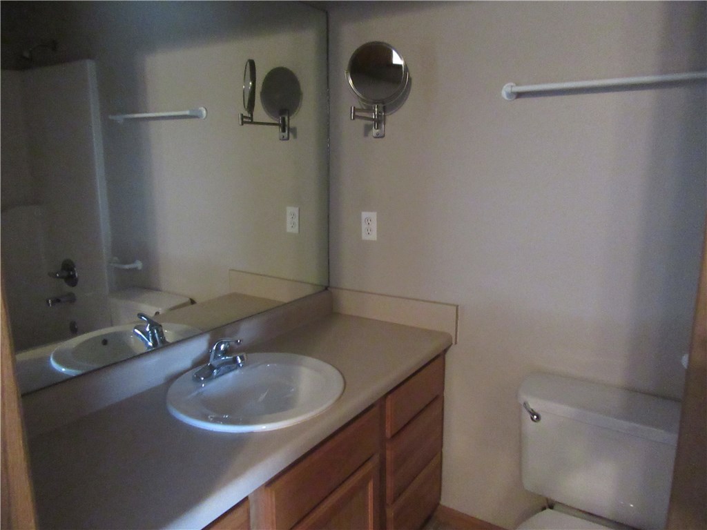 T F James Add Gentry - Residential Lease