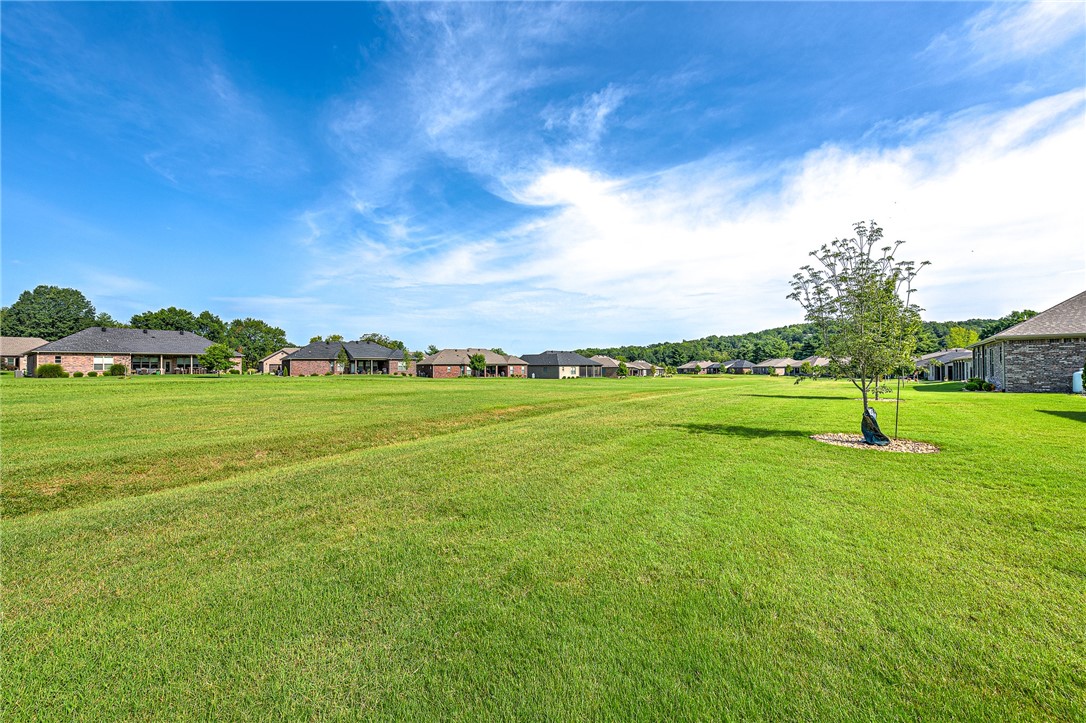 Country Club Villas Bvv - Residential