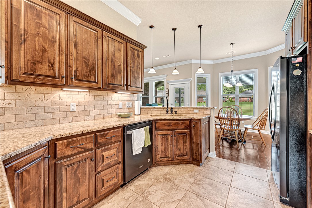 Country Club Villas Bvv - Residential