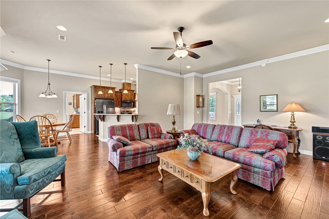 Country Club Villas Bvv - Residential