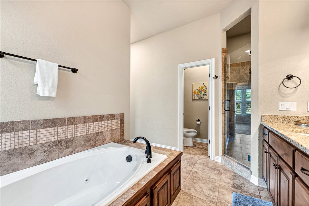 Country Club Villas Bvv - Residential