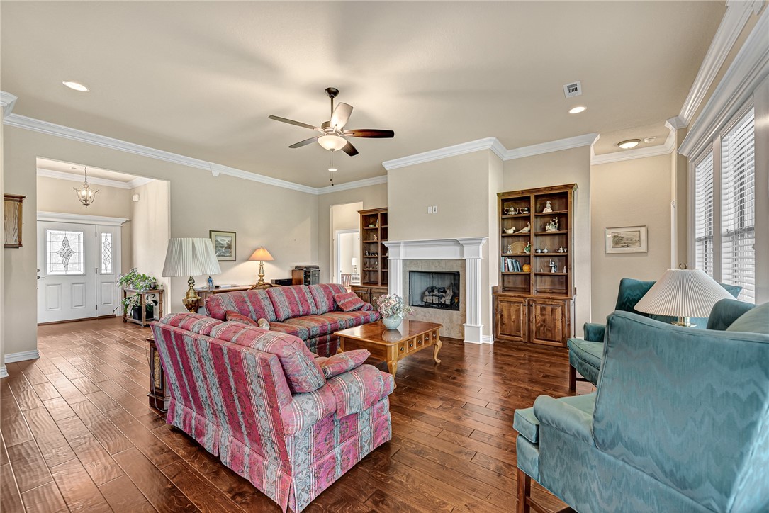 Country Club Villas Bvv - Residential