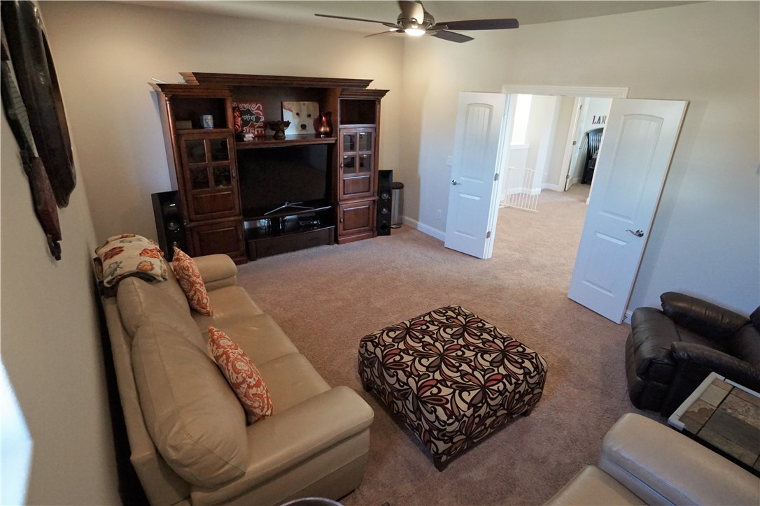 Waterford Estates At Hissom Ranch - Residential