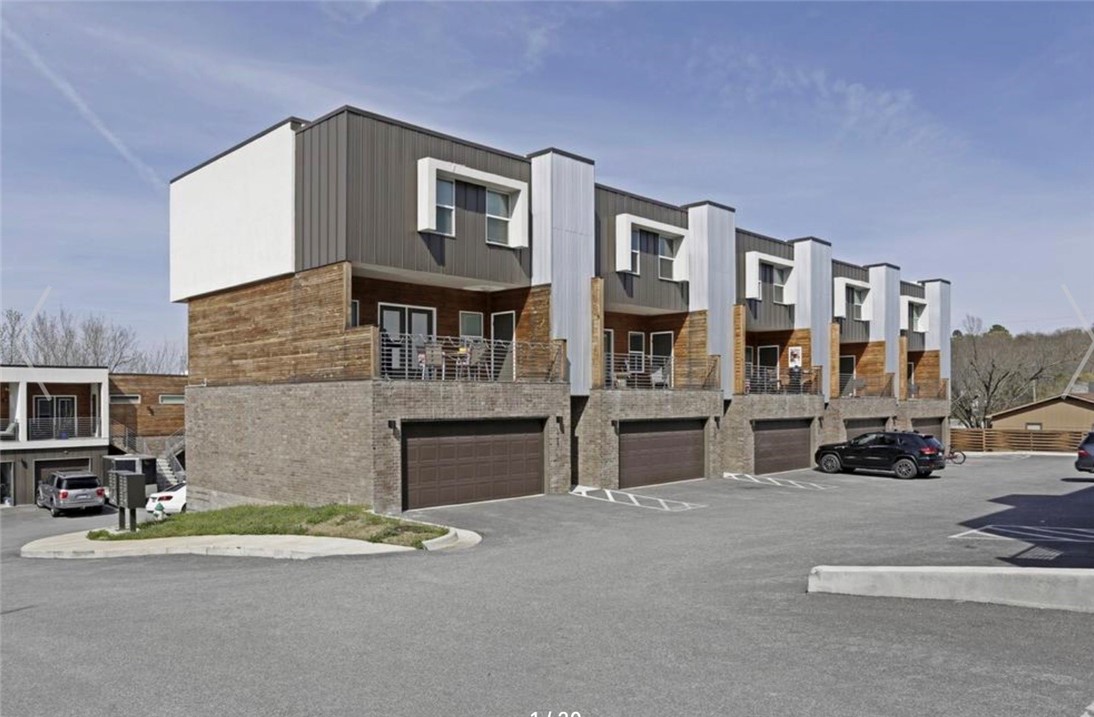Complex 1 - 1726 N Reno Dr - This building contains 5 units, 1852 sq ft each, with 4 bedrooms and 2.5 baths with attached 2 car garage.

Complex 2 - 1774 N Reno Dr - This building contains 8 units, 1485 sq ft each, with 2 bedrooms and 2.5 baths with attached one car garage


Complex 3 - 138 E Sycamore St - This building contains 6 units, 1605 sq ft each, with 3 bedrooms and 3.5 baths with attached one car garage.