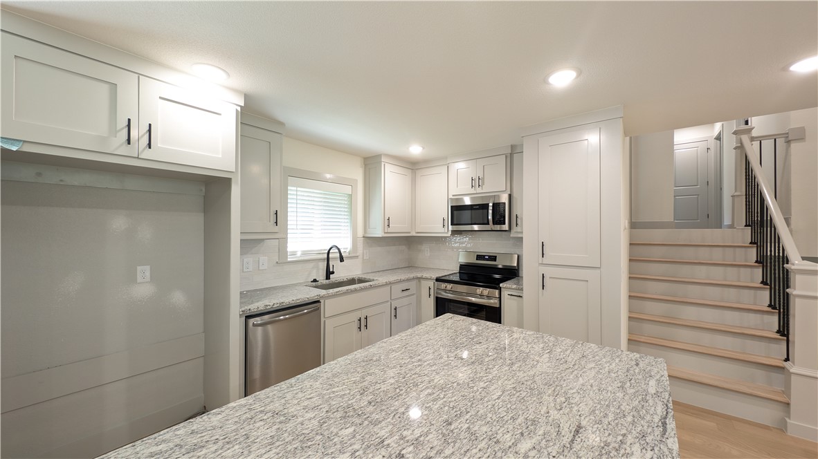 North Brush Creek Hills Unit 1 Rogers - Residential