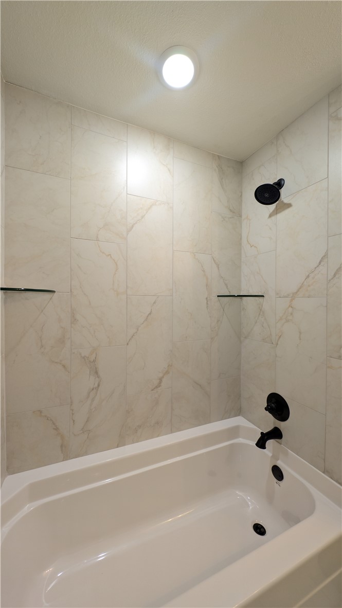 North Brush Creek Hills Unit 1 Rogers - Residential