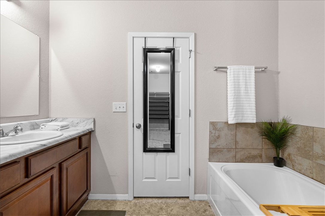Kerelaw Castle Bentonville - Residential