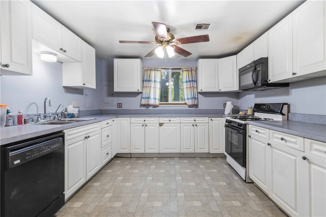 Hayes Sub In Hayes First Add - Residential
