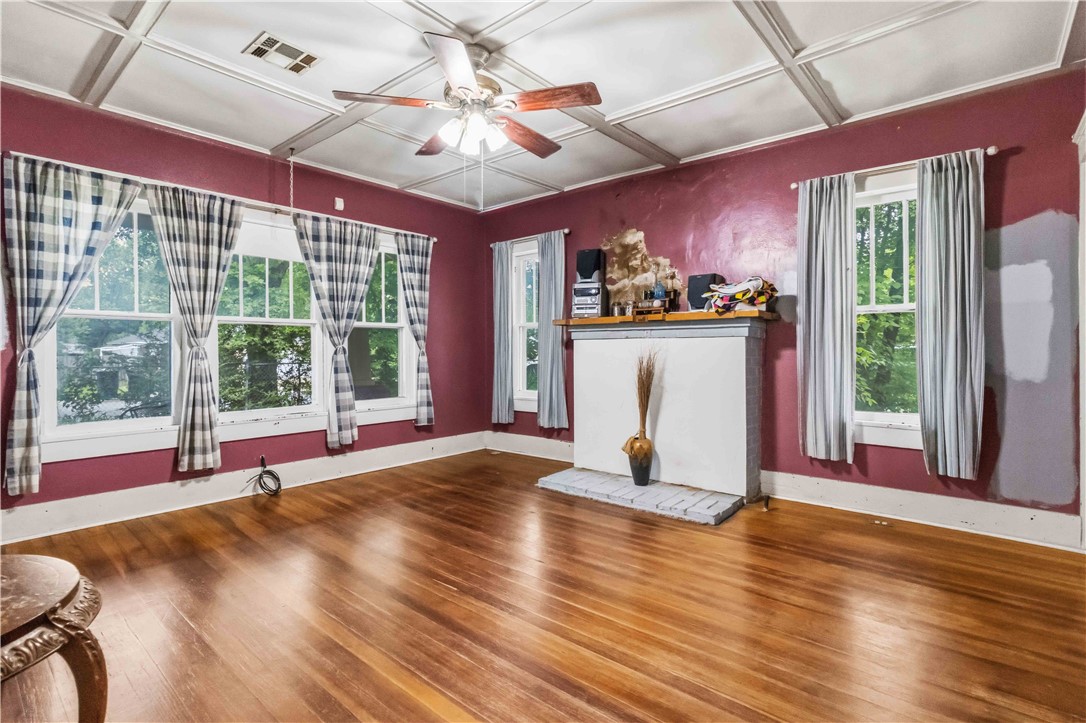 Hayes Sub In Hayes First Add - Residential