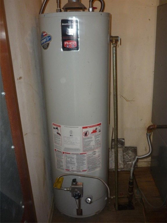 Altons Brush Creek Hls Rogers - Residential