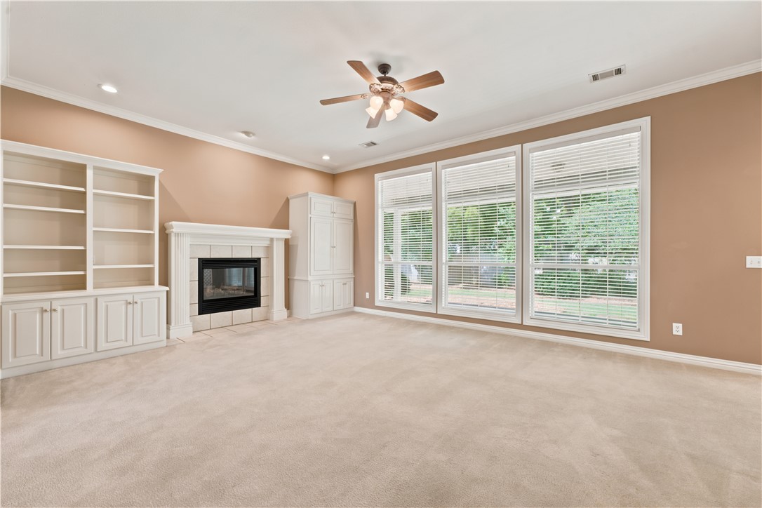 Yorktowne Square - Residential